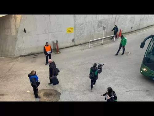 Άφιξη αποστολής Ομόνοιας για το ντέρμπι με το ΑΠΟΕΛ (25/2/22)