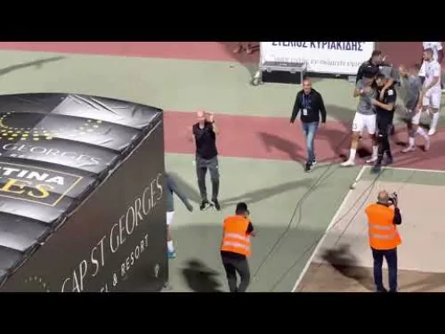 Αποθέωση Μπεργκ μετά την Ομόνοια