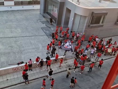 Έμεινα κοντά σου από τους Red Rebels