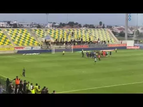 Το πανηγύρισαν με τους λίγους ΑΠΟΕΛίστες