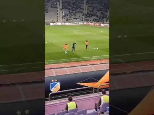 Είσοδος ΑΠΟΕΛ με αποδοκιμασίες