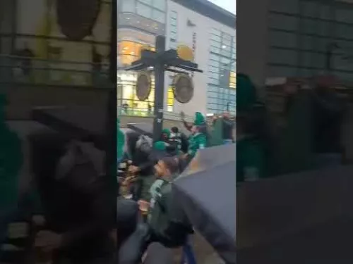 "Ομόνοια! Αιώνια!" στο Μάντσεστερ