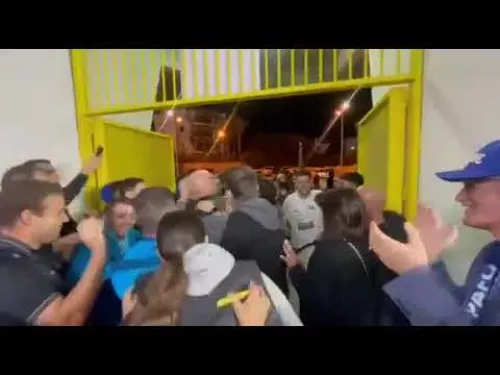 Επίθεση... αγάπης από τους Παφίτες στον Χένινγκ Μπεργκ
