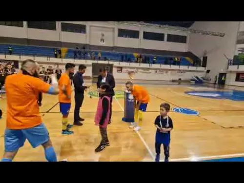 Απονομή κυπέλλου στο ΑΠΟΕΛ - Futsal