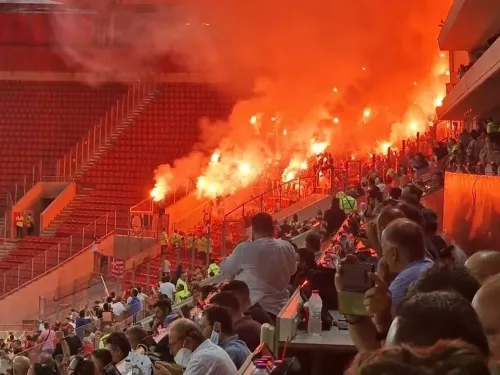 Pyro show οι Απολλωνίστες στο "Καραϊσκάκης"