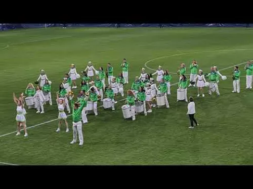 Τυμπανιστές Άρη και cheerleaders