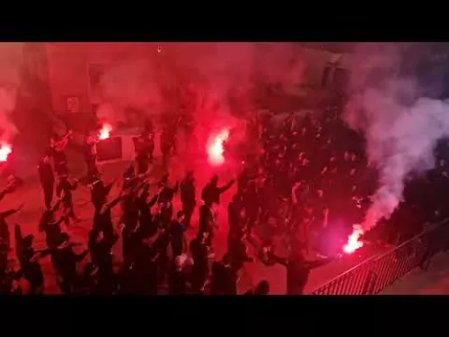 Μαχητές έξω από το γήπεδο