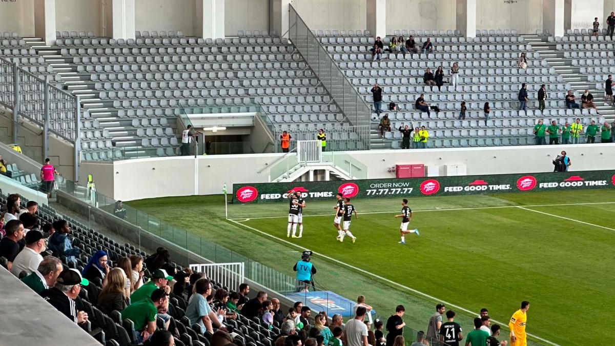 AEK / 7 φορές στη 2η θέση!