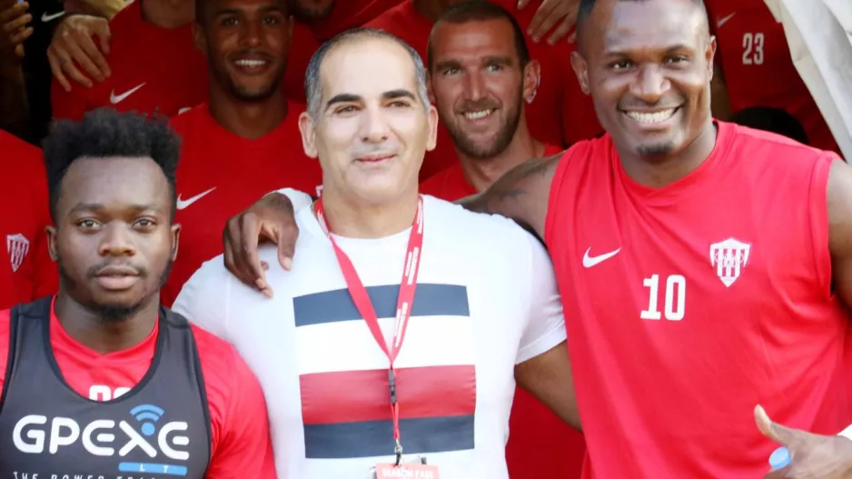 ΘΕΛΟΥΝ επιτυχίες!