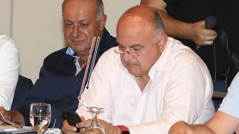 ΔΥΟ ενδεχόμενα! 