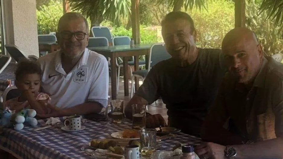  Συνάντηση με ΤΙΜΟΥΡ