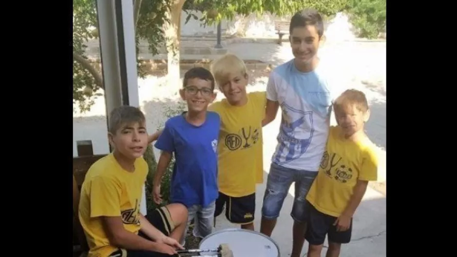 Η ΦΩΤΟ της ημέρας/ Οι μικροί που ΔΕΝ... αναγνωρίζουν χρώματα αλλά μόνο φιλίες!