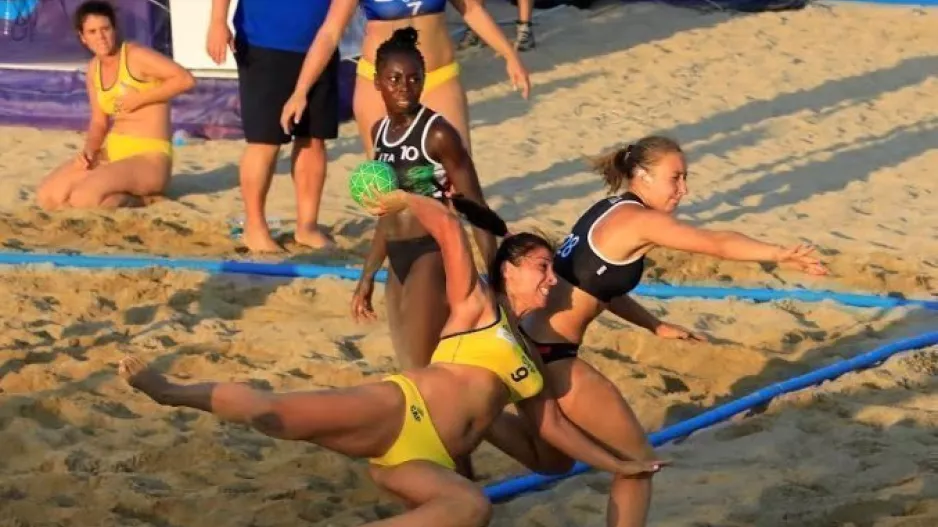 Ήττα για την Eθνική γυναικών beach handball