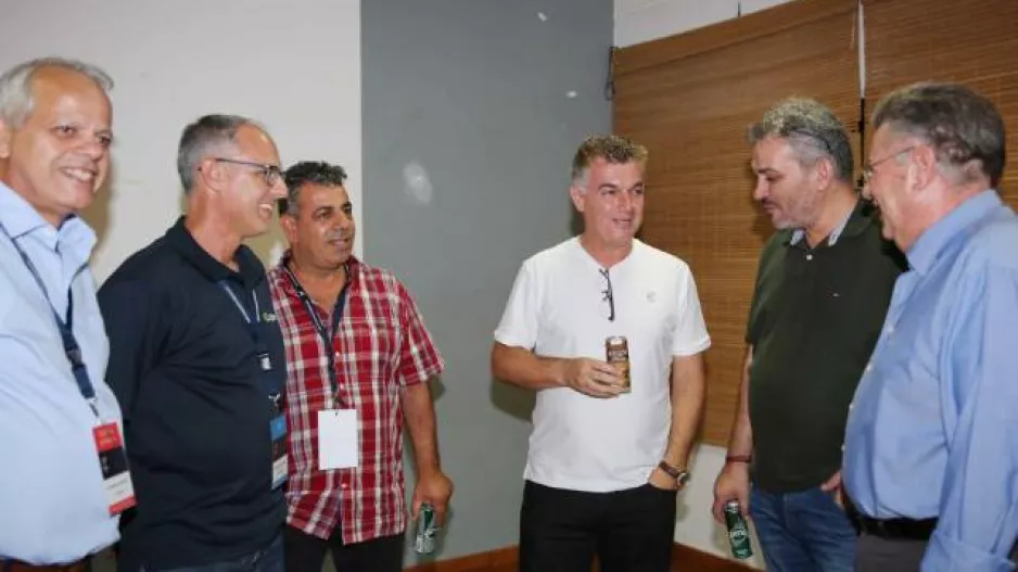 Συμφώνησαν... 