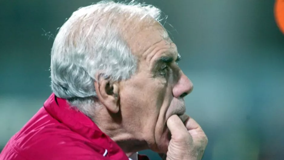 ΑΛΕΦΑΝΤΟΣ: "Θα την πετάξει έξω ο Ολυμπιακός, με τίποτα ο Παναθηναϊκός"