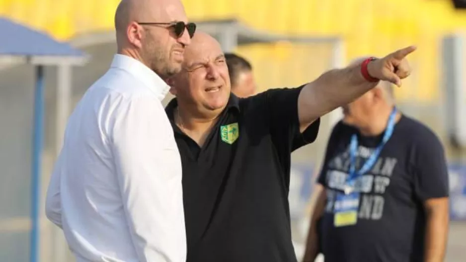 ΚΙΝΗΣΗ Καραπατάκη... για Νέα Σαλαμίνα