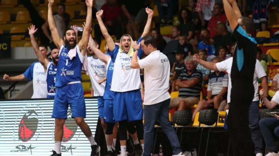 Μόνο περηφάνια παρά την ήττα! (7 λεπτά και 21''  χωρίς καλάθι!)