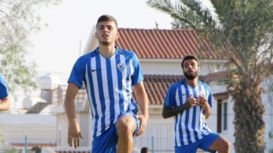 Φεύγει δανεικός/Ανακοίνωση ΑΝΟ