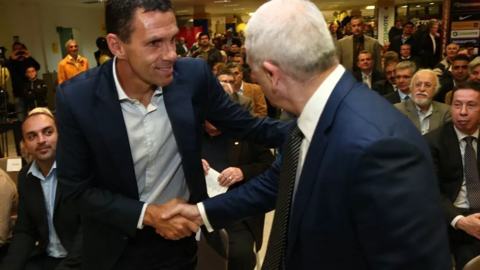 Η επίσκεψη του Πογιέτ στην Ελλάδα και το τετ α τετ με τον Μελισσανίδη