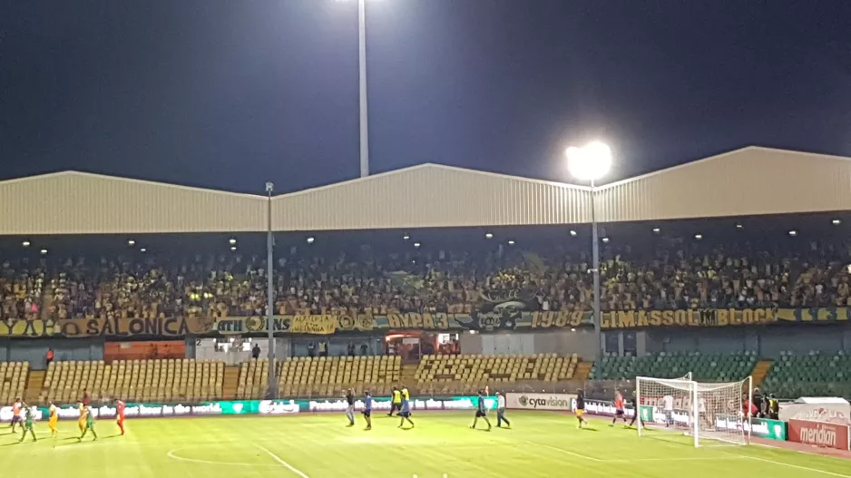 ΚΙΝΗΣΕΙΣ ΑΕΛ για να φέρει τον κόσμο πίσω (βίντεο)
