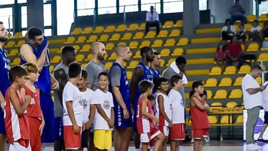 Απρόοπτο με Κόνιαρη στον Ολυμπιακό