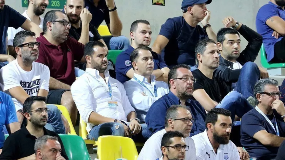 Στο πέταλο ο ΚΙΡΖΗΣ και οι άλλοι...