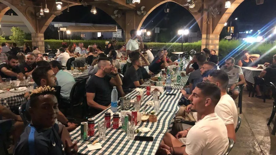 Ευχαριστίες για το δείπνο