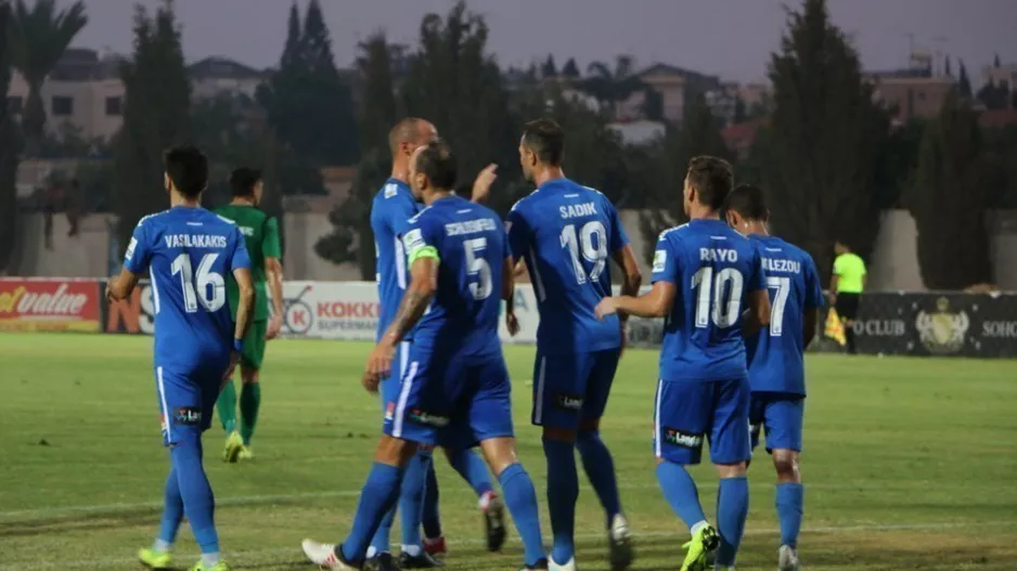 ΚΛΙΚΣ από το φιλικό!