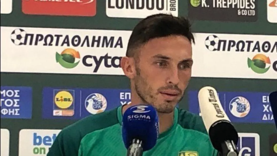 ΓΙΑΝΝΟΥ: "Νικάμε τον Απόλλωνα και ξεχνιέται ο Ολυμπιακός"