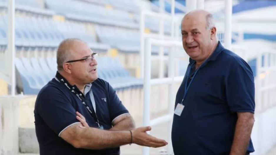 Δεν πάει πουθενά 