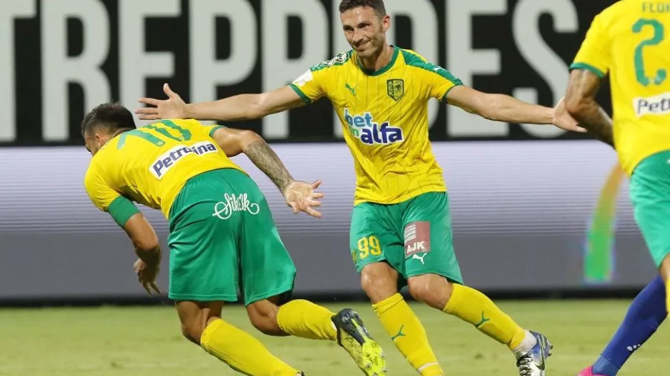 AEK/2.10