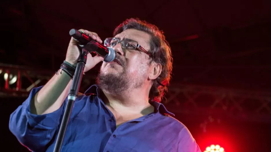 ΘΥΡΑ 9: "Καλό ταξίδι μεγάλε Λαυρέντη..."