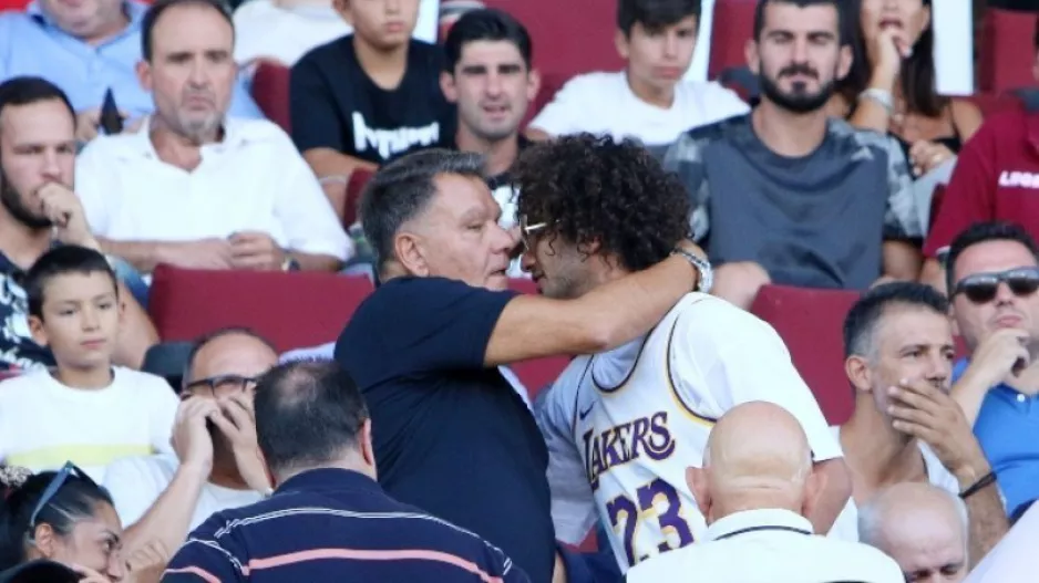 Κούγιας/"Αψογος ο Ουάρντα"