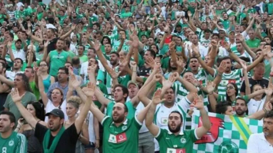 (ΒΙΝΤΕΟ/Ομόνοια) Ο ΥΜΝΟΣ από ηλεκτρική κιθάρα! 