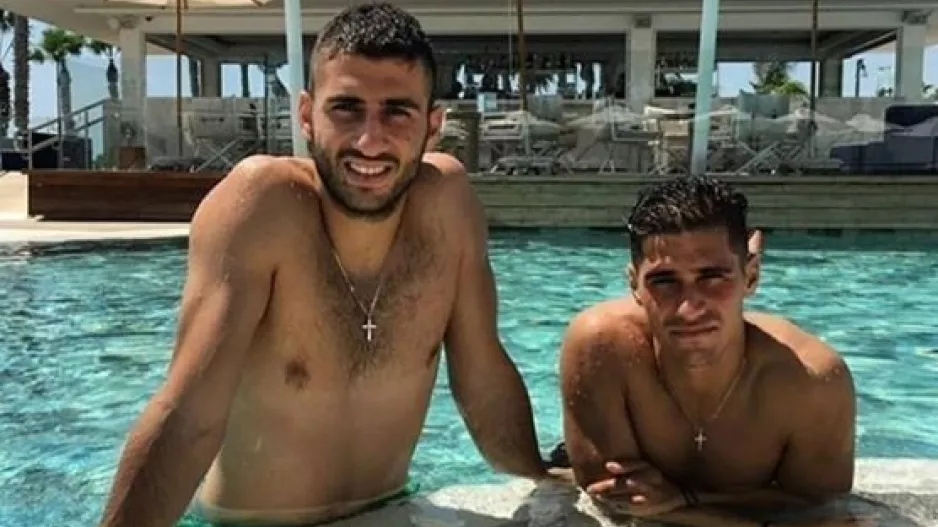 ΠΙΕΡΟΣ/Λεμεσό με τον... brother