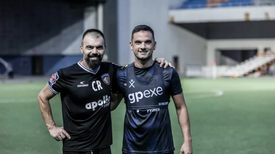 ΜΑΖΙ Σκέμπρι και Ρωσταντής