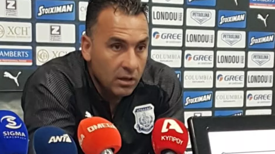 Ξύλο στο Κολόσσι ε;;;