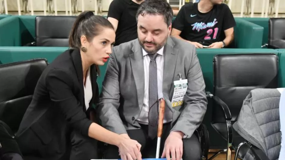 Τρομερή κίνηση από τον Παναθηναϊκό σε τυφλό φίλαθλό του!