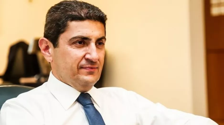 Αυγενάκης: "Οι ακραίοι σχολιασμοί δεν βοηθούν το ποδόσφαιρο"