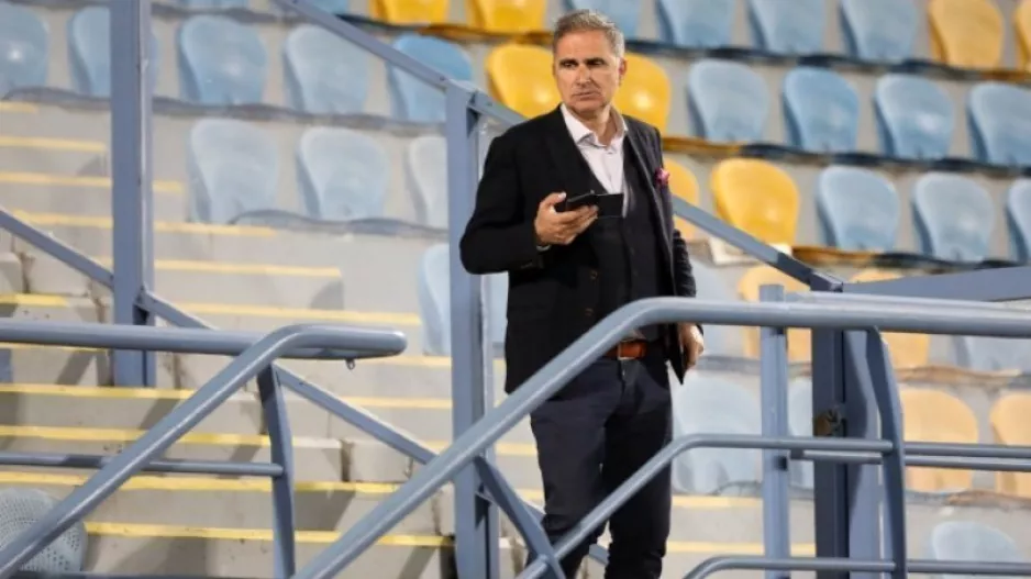 "Οι διαιτητές βλέπουν 8 λεπτά το VAR"