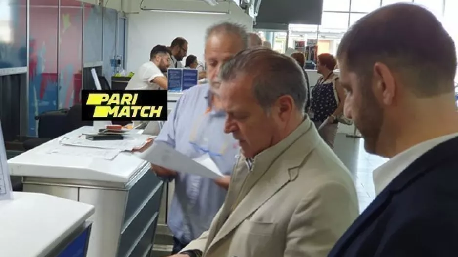 Check-in o Πρόδρομος (φώτος)