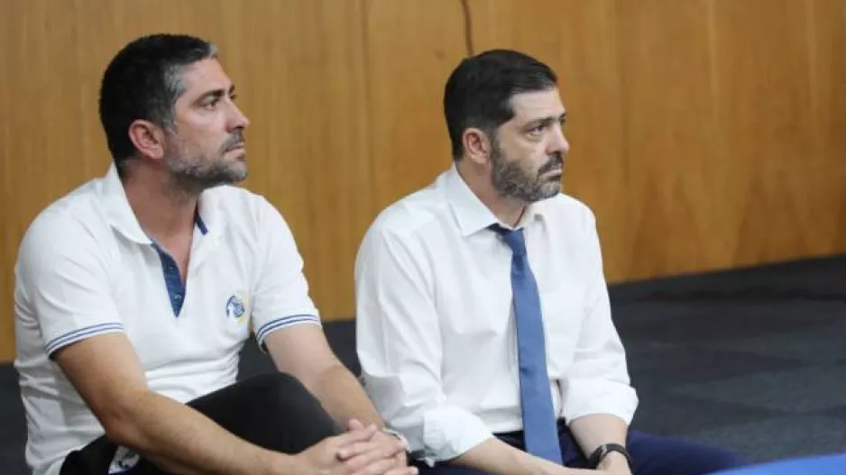 Με προσοχή...