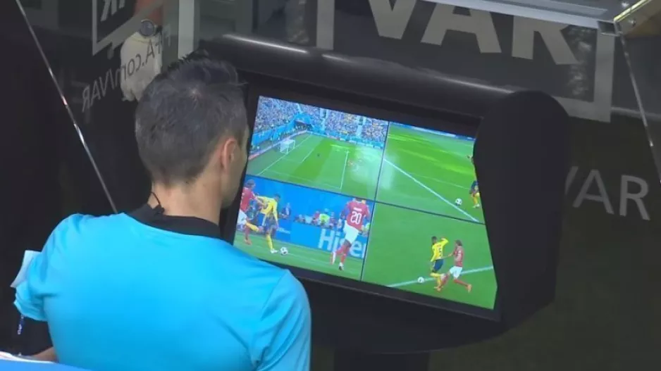 VAR: Απόλυτη διαφάνεια στην Ολλανδία μέσω των video-wall