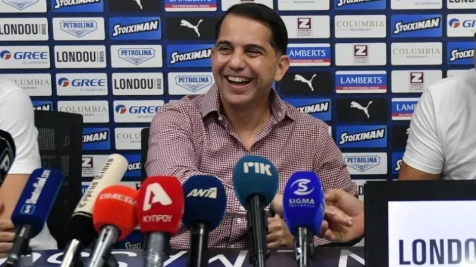 ΚΙΡΖΗΣ/ΠΡΟΣ τους <αστέρες> των social media "H KAΡΕΚΛΑ είναι εδώ"!