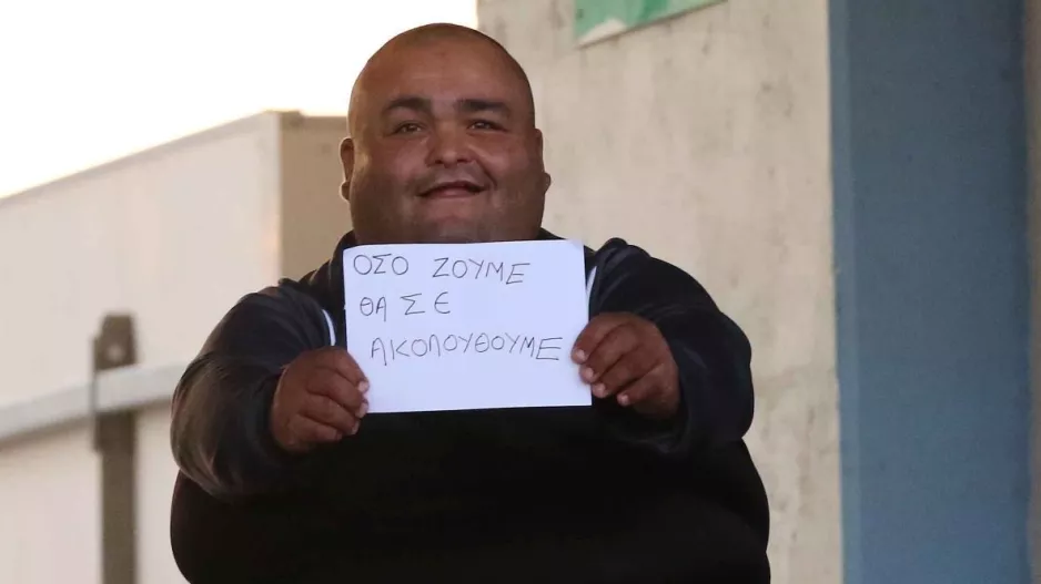 Το κάνει πράξη...