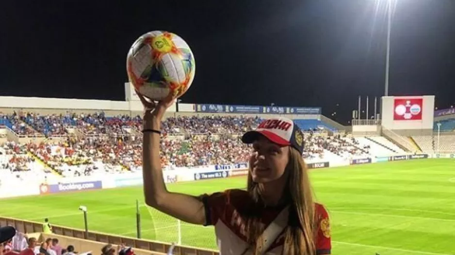 Μία μπάλα για τη Ρωσίδα!