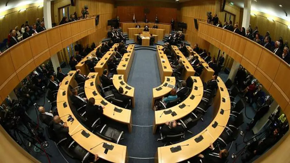 ΠΡΟΣ Βουλή/ΑΠΟΕΛ