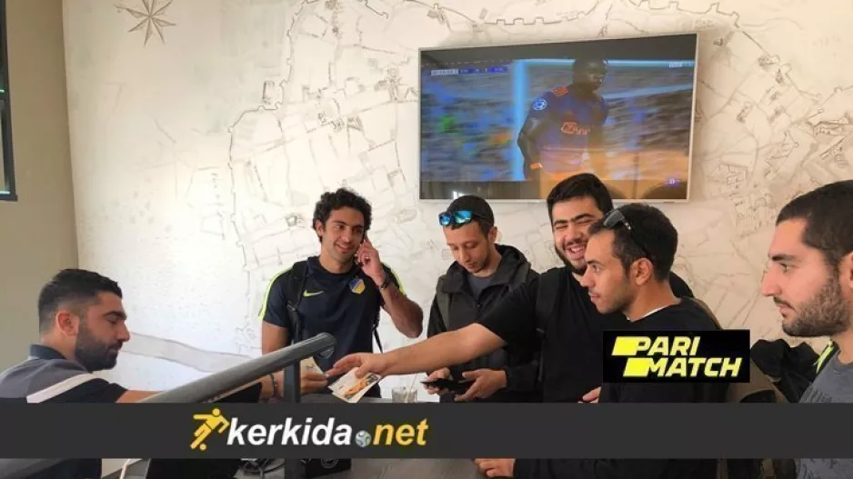 ΑΠΟΕΛίστες από Αγγλία (φώτος) 