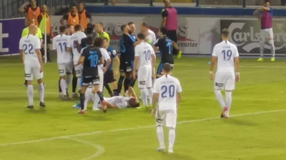 ΕΝΤΑΣΗ και διαμαρτυρίες στο ντέρμπι