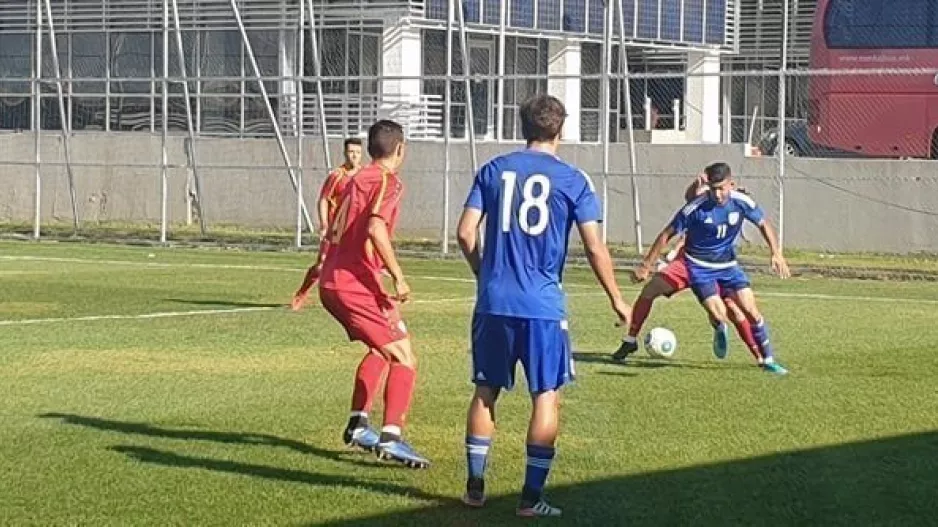 Εθνική U19/ ΔΙΠΛΟ με Μάμα και Τζιωνή